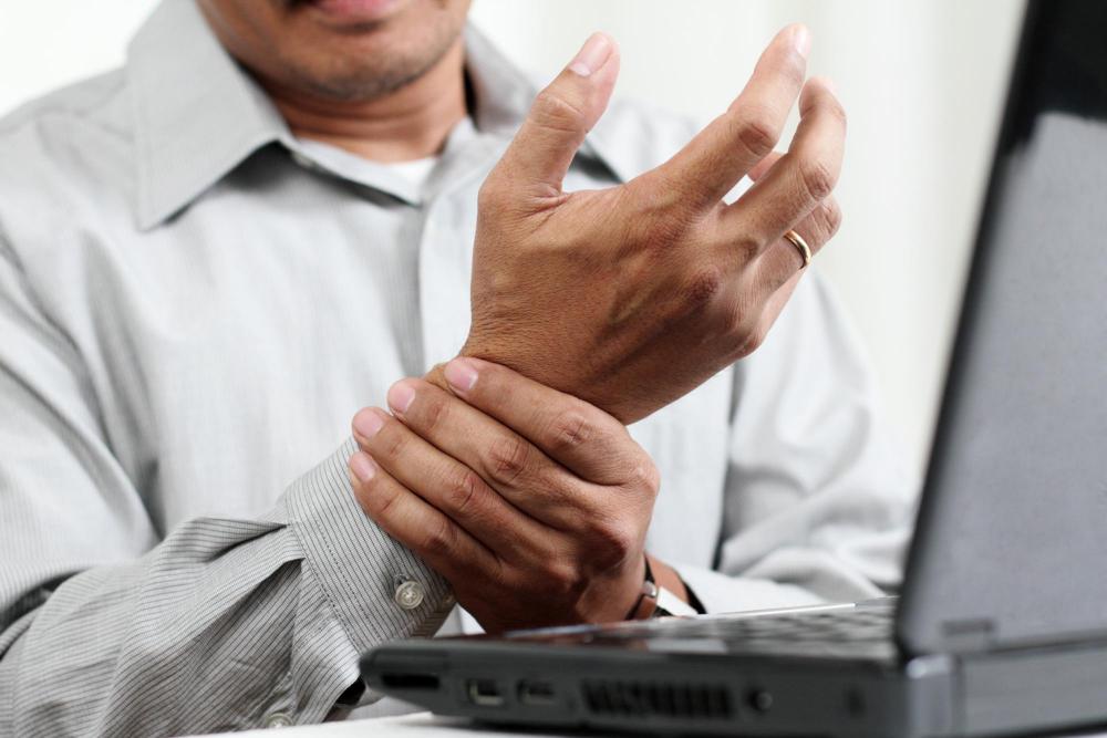 Man with carpal tunnel syndrome